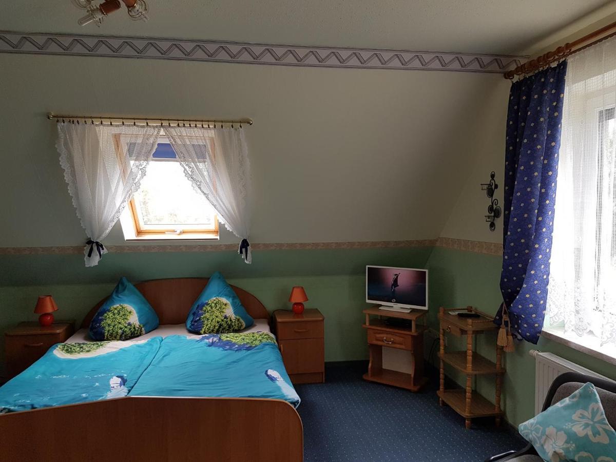 Landpension Zum Schweizerberg Neugrimnitz Esterno foto