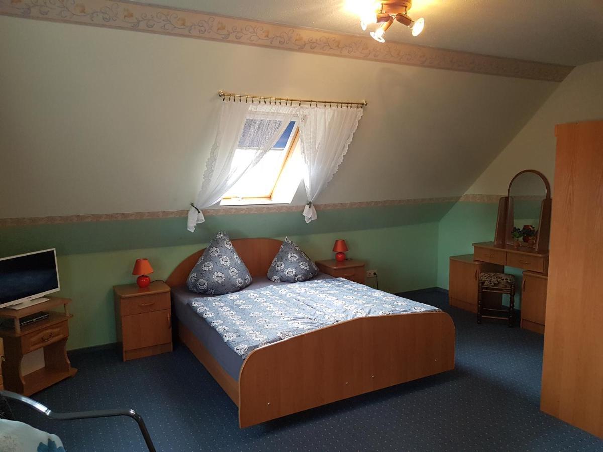 Landpension Zum Schweizerberg Neugrimnitz Esterno foto