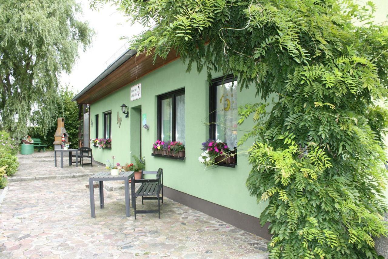Landpension Zum Schweizerberg Neugrimnitz Esterno foto
