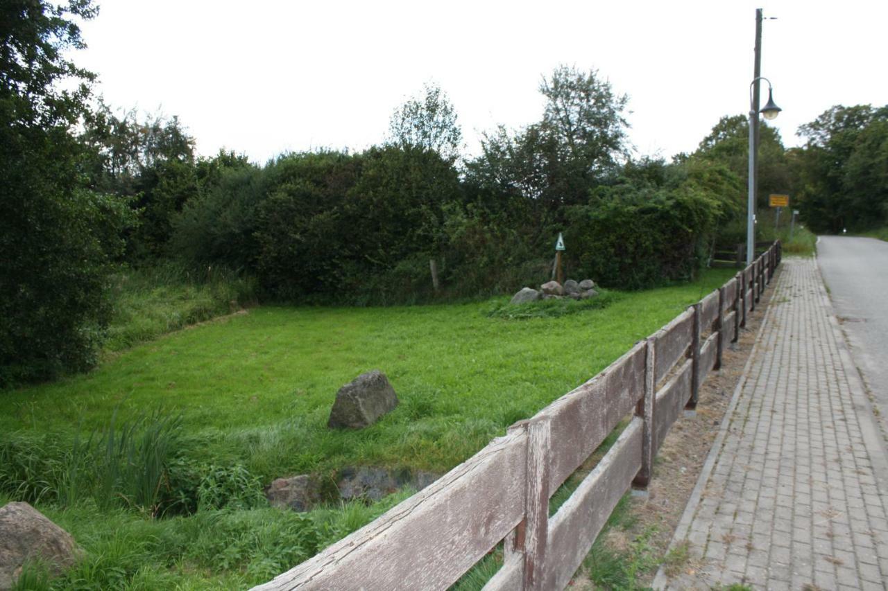 Landpension Zum Schweizerberg Neugrimnitz Esterno foto